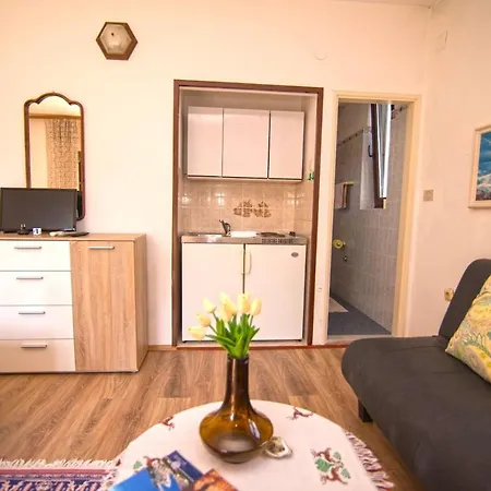 With A Parking Space Losinj, Losinj - 21194 Apartament *