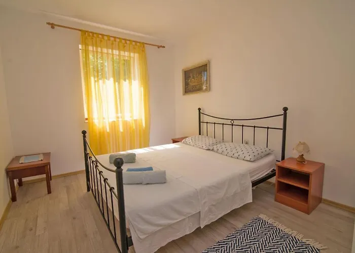 With A Parking Space Losinj, Losinj - 21194 *