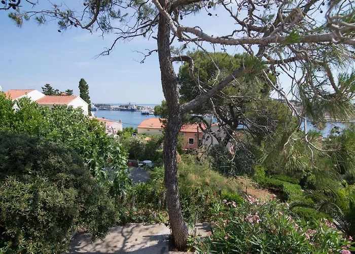 Lägenhet With A Parking Space Losinj, Losinj - 21194 *