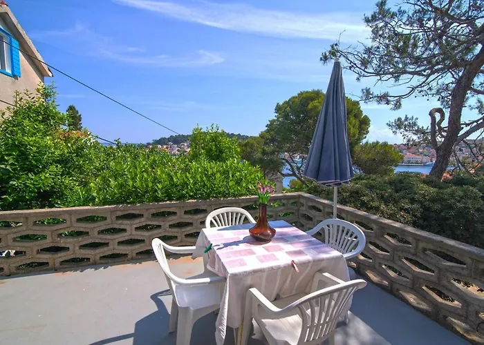 With A Parking Space Losinj, Losinj - 21194 Lägenhet *